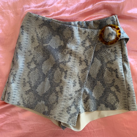 Zara Dresses & Skirts - Zara faux snake skin skort
